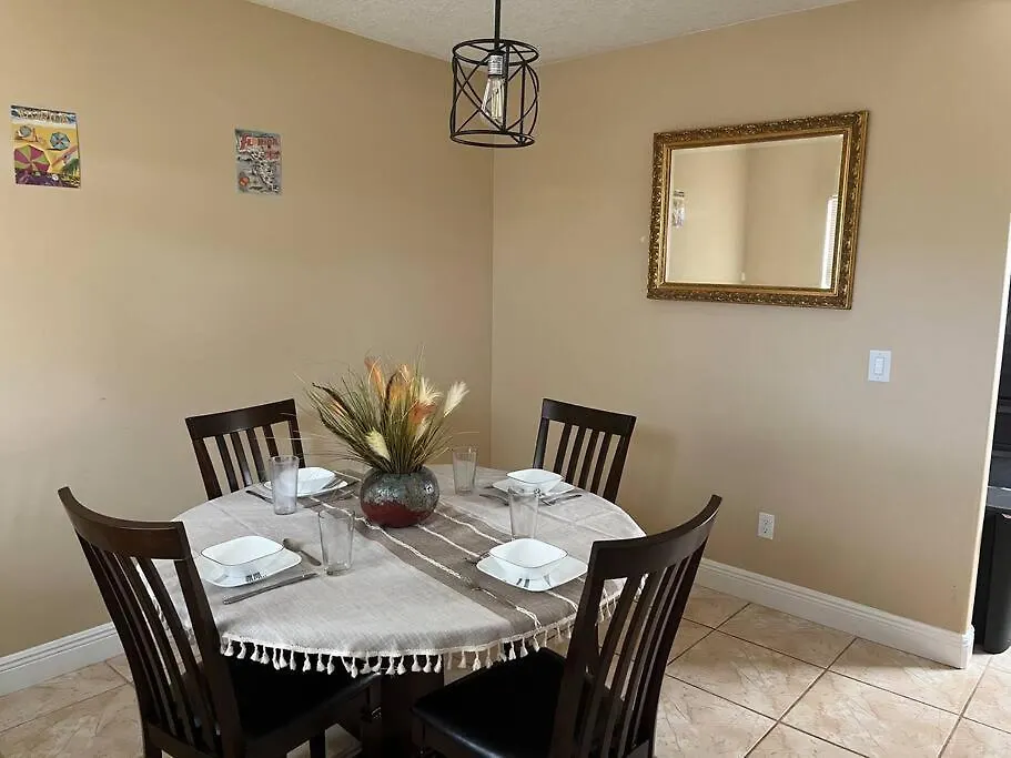 4- Bedroom Bucs House In The Heart Of Tampa Bay Prázdninový dům