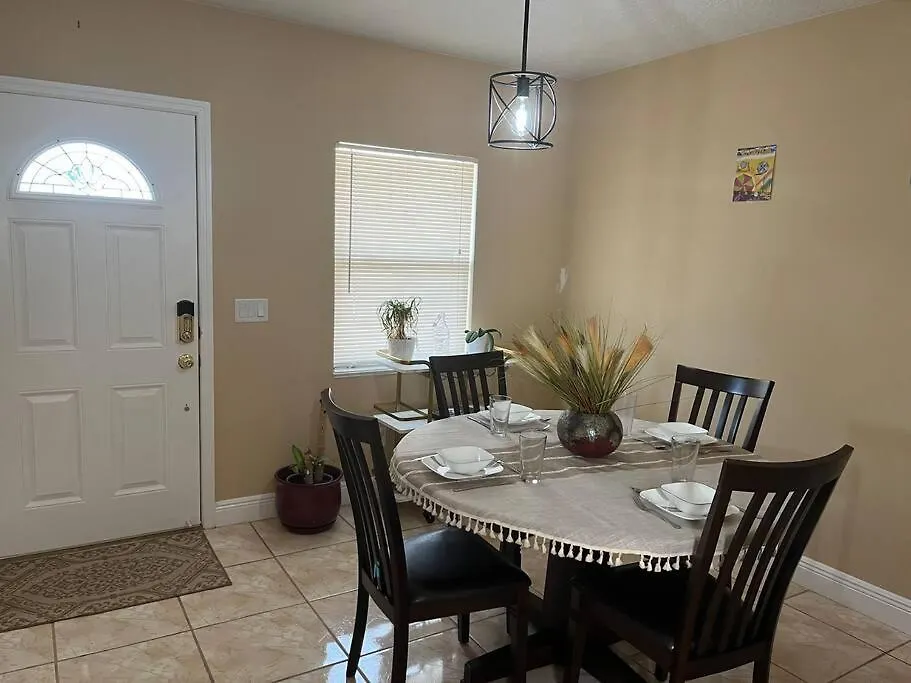 Prázdninový dům 4- Bedroom Bucs House In The Heart Of Tampa Bay