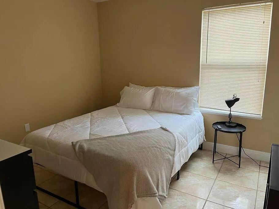 4- Bedroom Bucs House In The Heart Of Tampa Bay 0*,